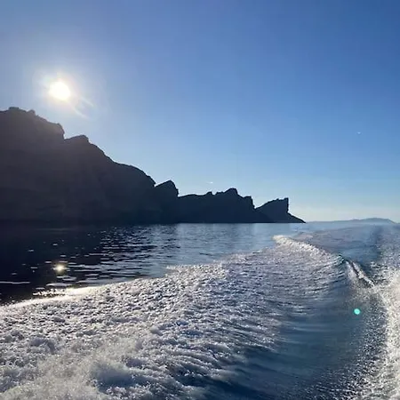 Lou K-sea Den, Le Terrier De La *