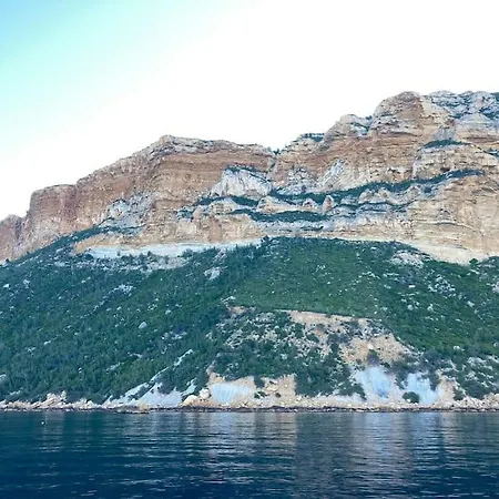 Lou K-sea Den, Le Terrier De La