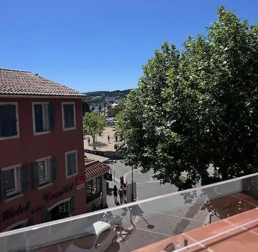 Lou K-sea Den, Le Terrier De La * קסיס