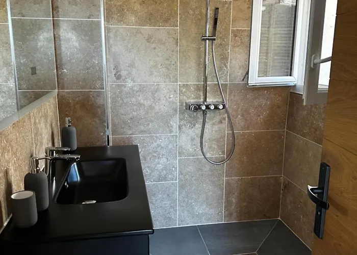 Lou K-sea Den, Le Terrier De La